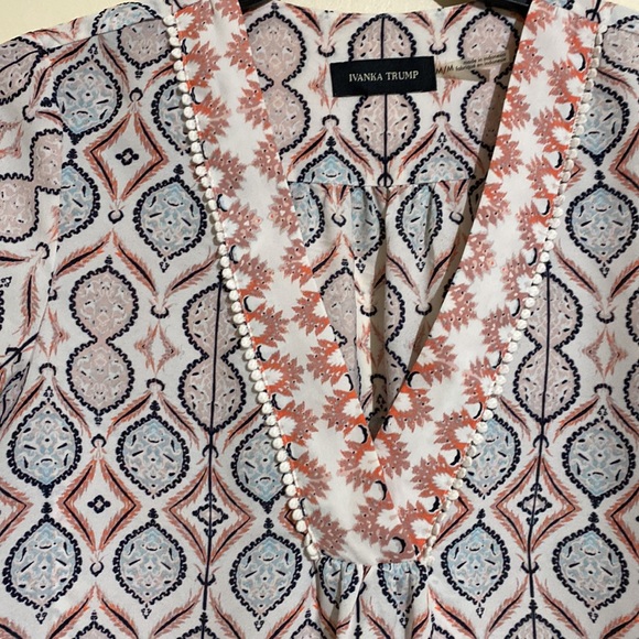 Ivanka Trump 3/4 Sleeve Blouse Popover Stretch Top V Neck Women's Size M - Picture 3 of 12